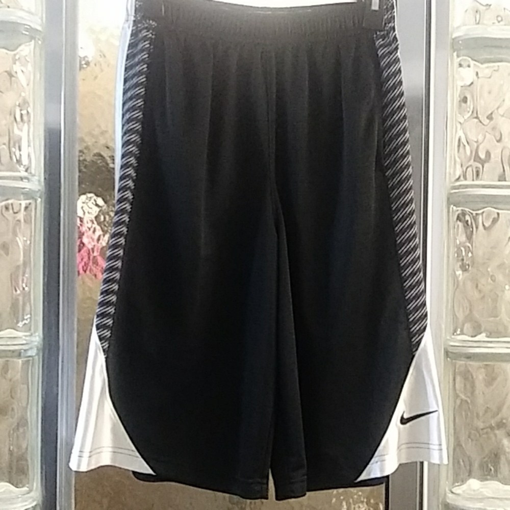 Boys Nike basketball shorts
